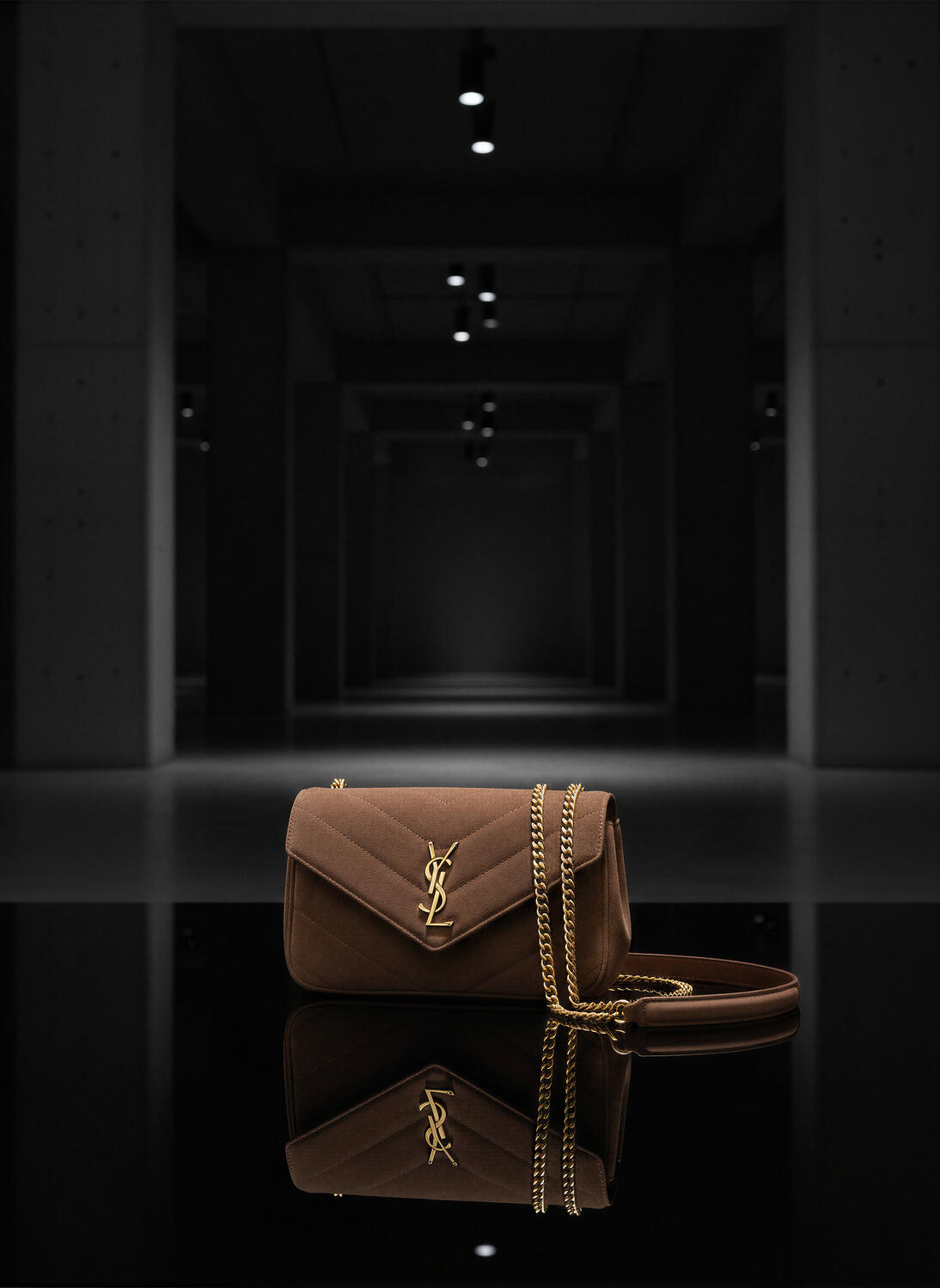 Atmospheric product portrait inspired by gallery and exhibition spaces.