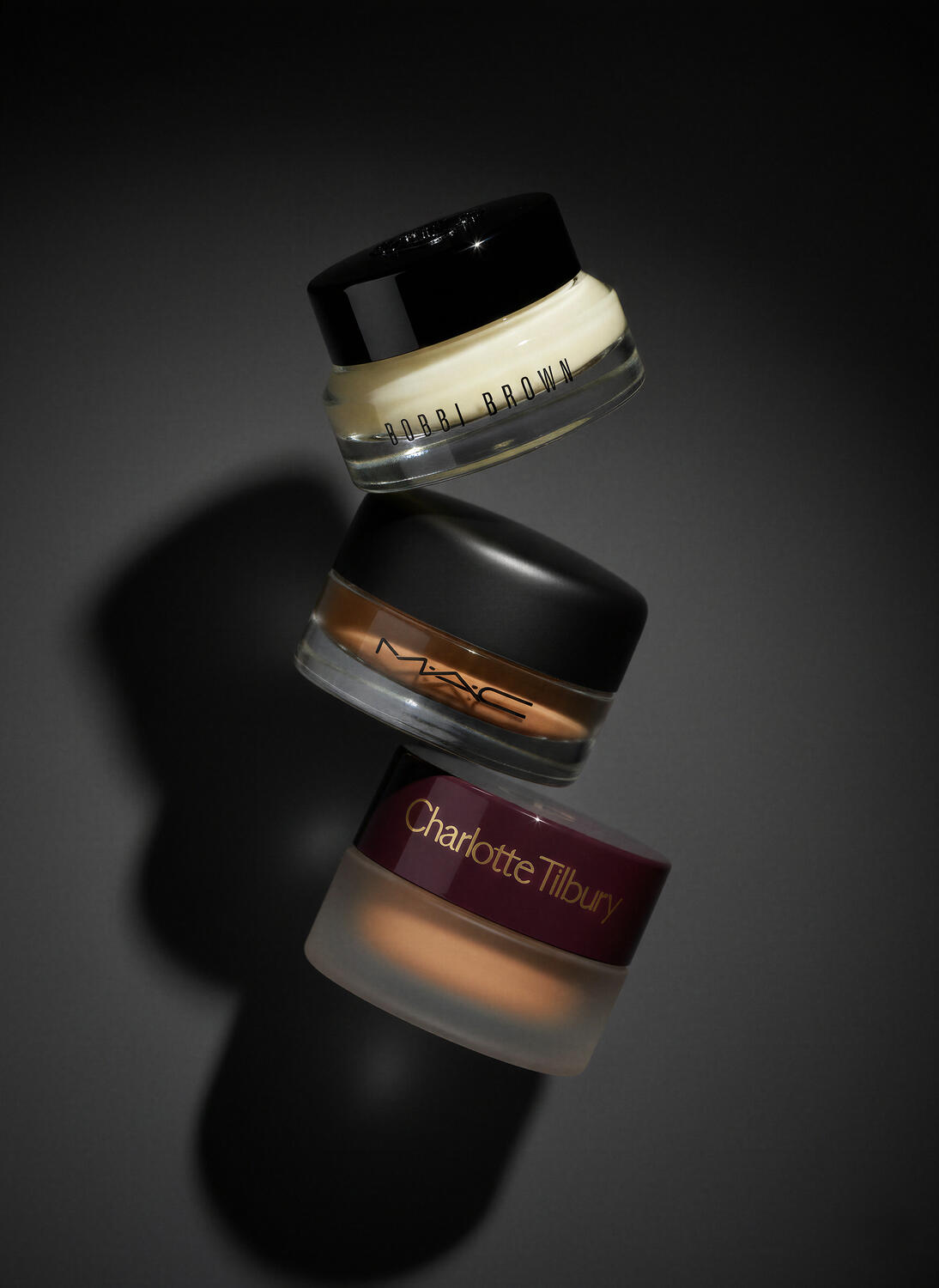 Conceptual beauty composition exploring complex spatial arrangements and controlled studio lighting. Ideal for campaign visuals that require precision, impact, and creative freedom beyond physical constraints.