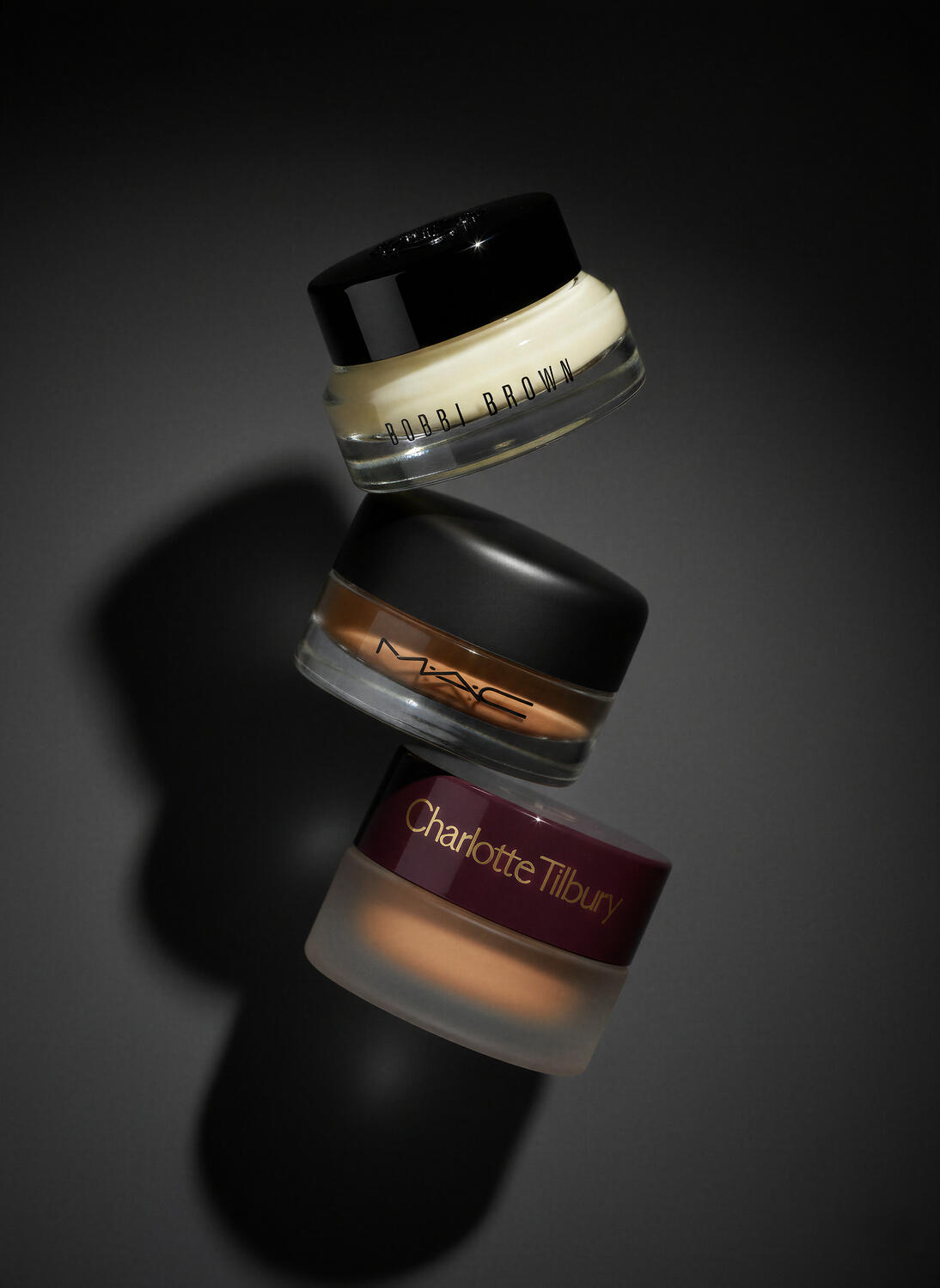 Conceptual beauty composition exploring complex spatial arrangements and controlled studio lighting. Ideal for campaign visuals that require precision, impact, and creative freedom beyond physical constraints.
